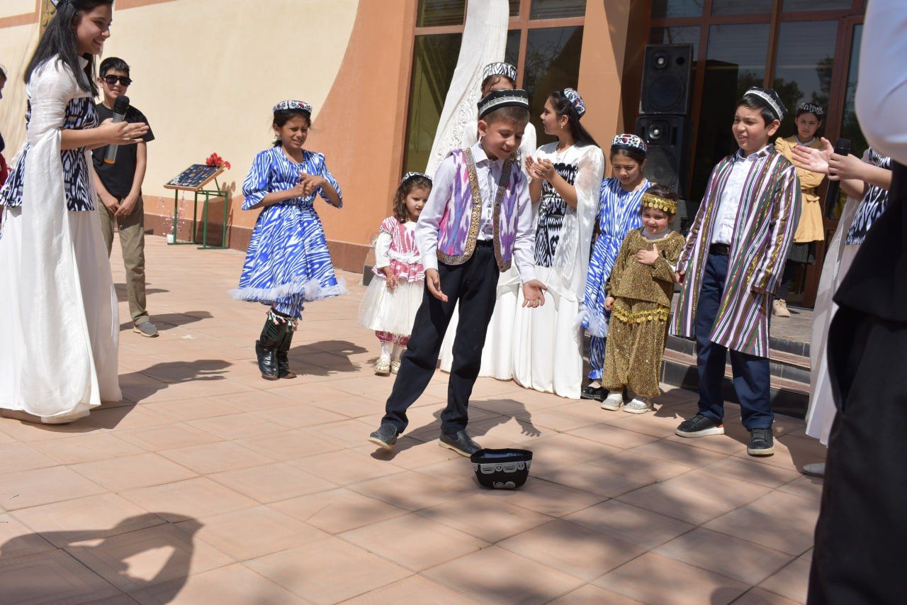 2026-yil 26-mart kuni Qarshi shahar 9-son bolalar musiqa va san'at maktabida "QADRIYATING BOQIY BO'LSIN, NAVRO'Z" shiori ostida bo'lib o'tgan Navro'z saylidan foto lavhalar